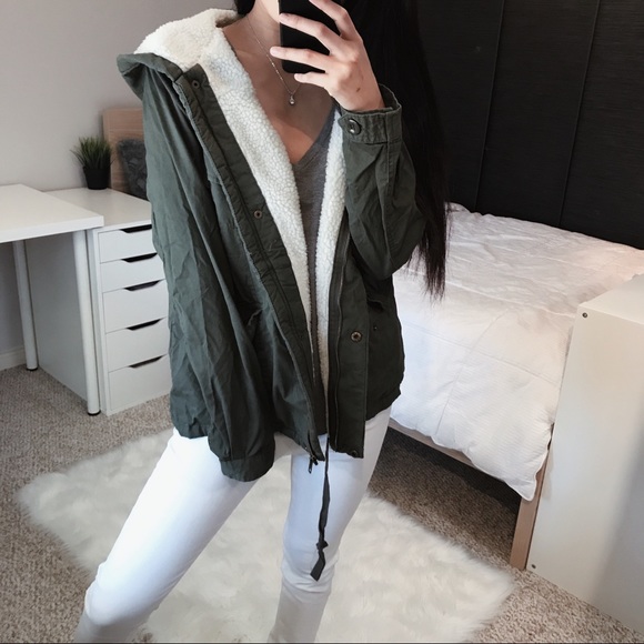 Army Green Sherpa Lined Utility Jacket - Picture 5 of 8